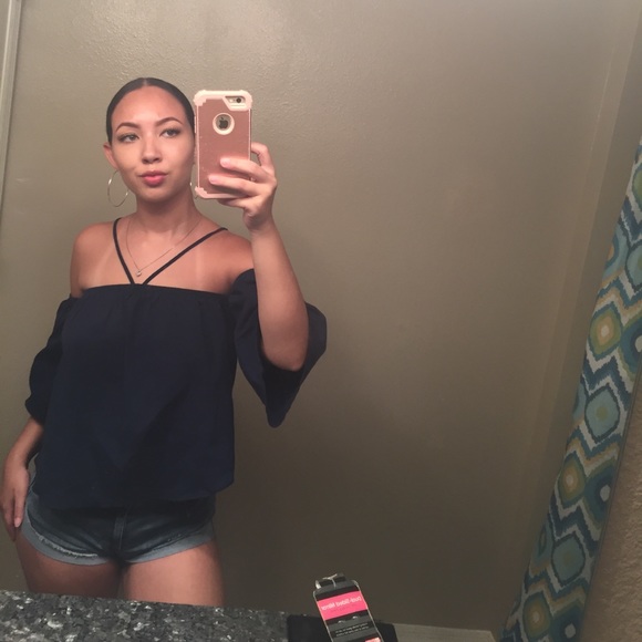 Meet your Posher, Emily - Picture 4 of 6